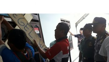 balaidesa ampelgading disegel