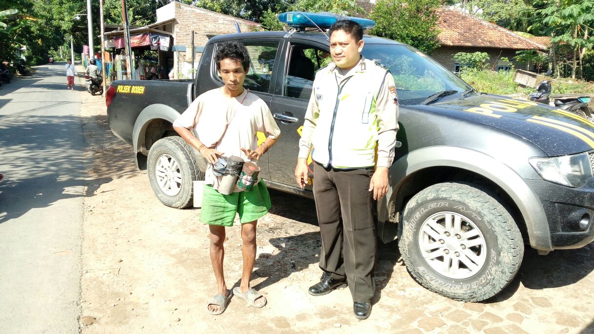 pengamen asal kesesi