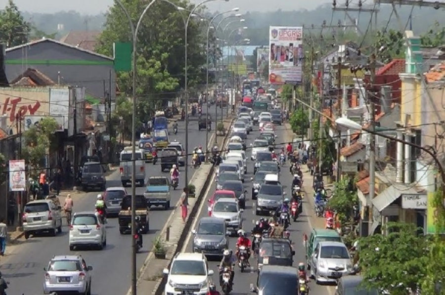 jalan kandeman macet parah