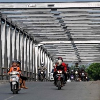 jalur alternatif comal