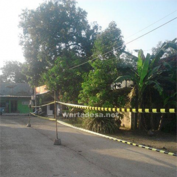 pembatas jalan