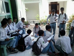 5-hari-sekolah-300×225
