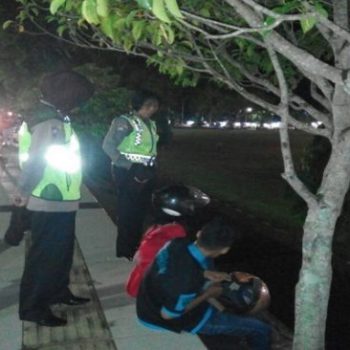 pacaran di alun alun kajen