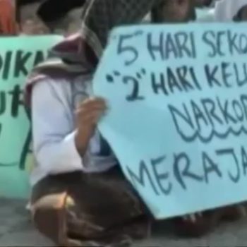 tolak lima hari sekolah