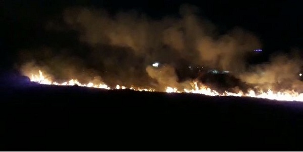 kebakaran samping hotel regina