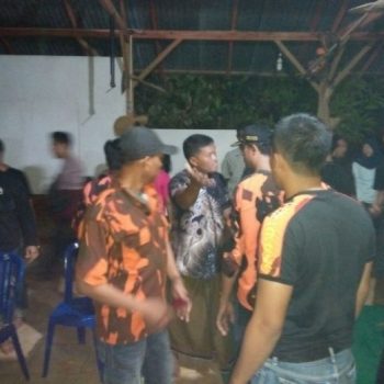 nonton bareng