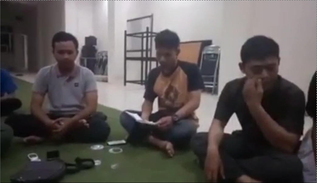 kammi minta maaf