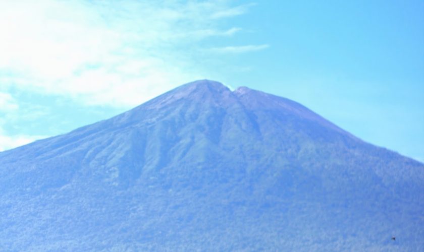bukit tangkeban pemalang