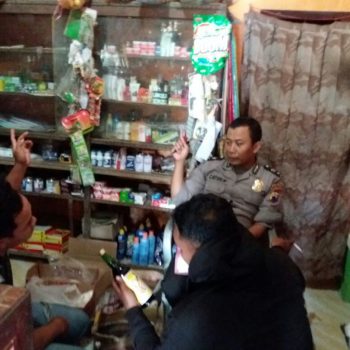 warung sembako jual miras.jpg