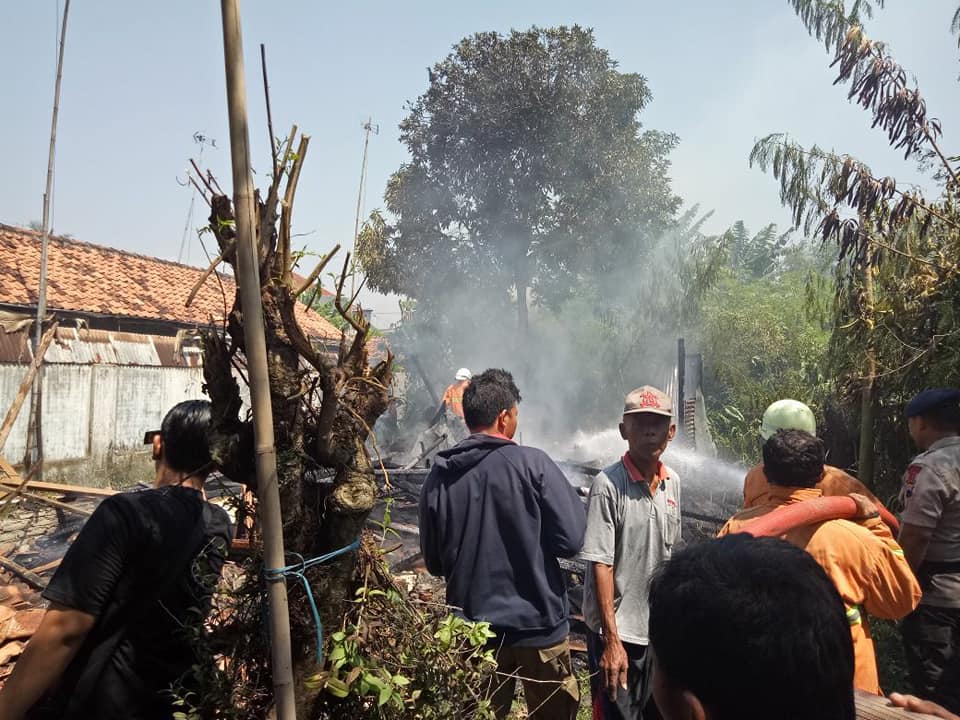 rumah sopiatun terbakar