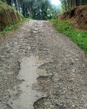 jalan rusak