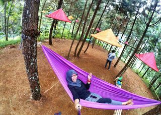 ayunan di rest area siwatang
