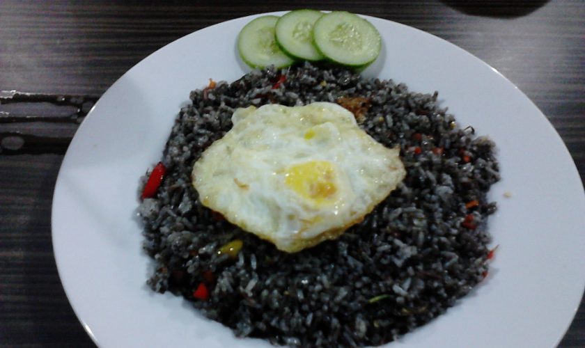nasi beras hitam