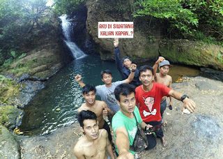 selfie di curug siwatang