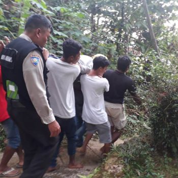 warga domiyang bunuhdiri