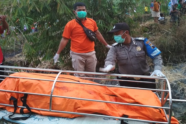 tewas di sungai