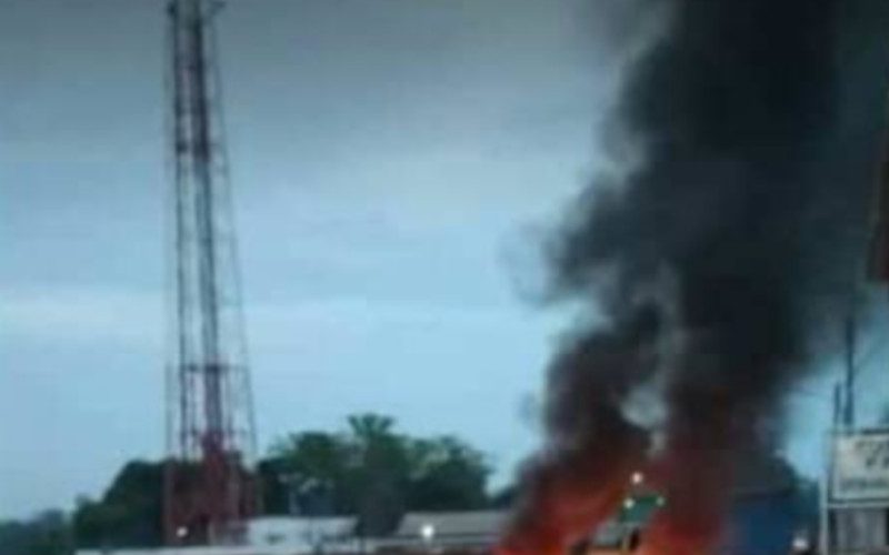 blokir jalan pendowo