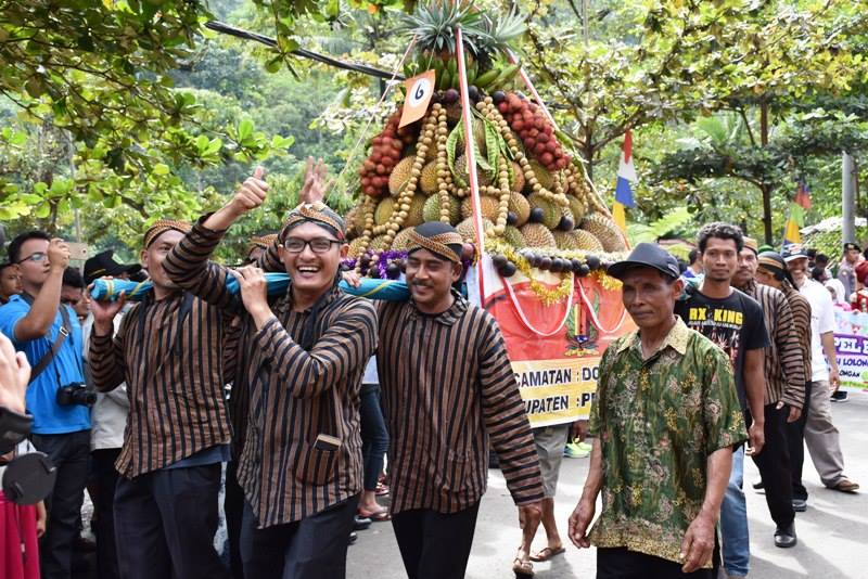 fes;tival duren lolong