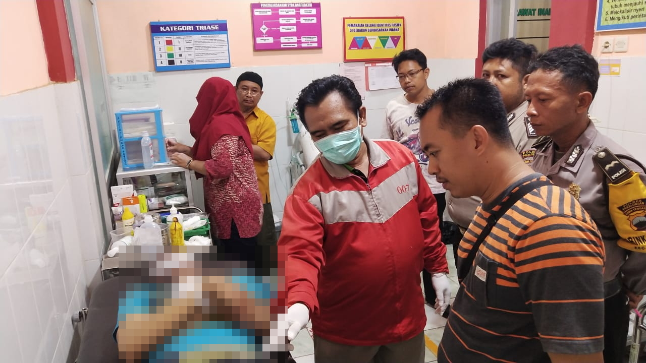 merekam bunuh diri