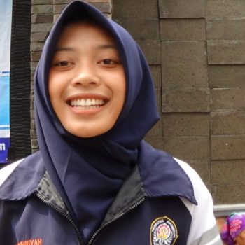 gambar mahasiswi