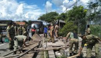 ilustrasi satpol pp bongkar gedung