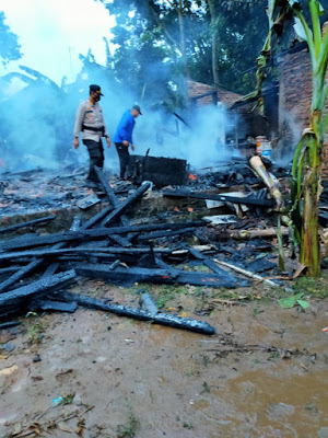 kebakaran batang