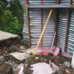 pos kamling rubuh