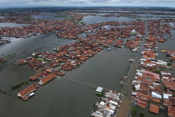 foto udara banjir pekalongan (antara)