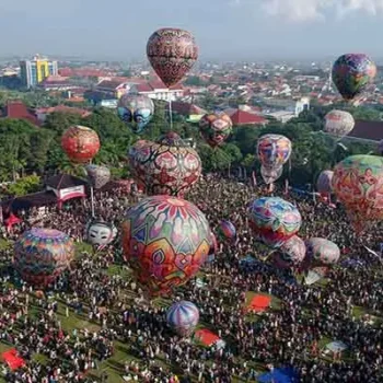 FESTIVAL-BALON-UDARA-PEKALONGAN-1
