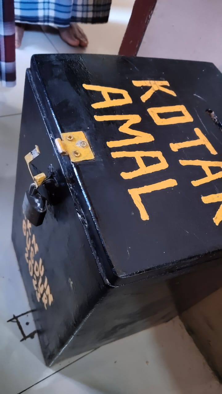 kotak amal