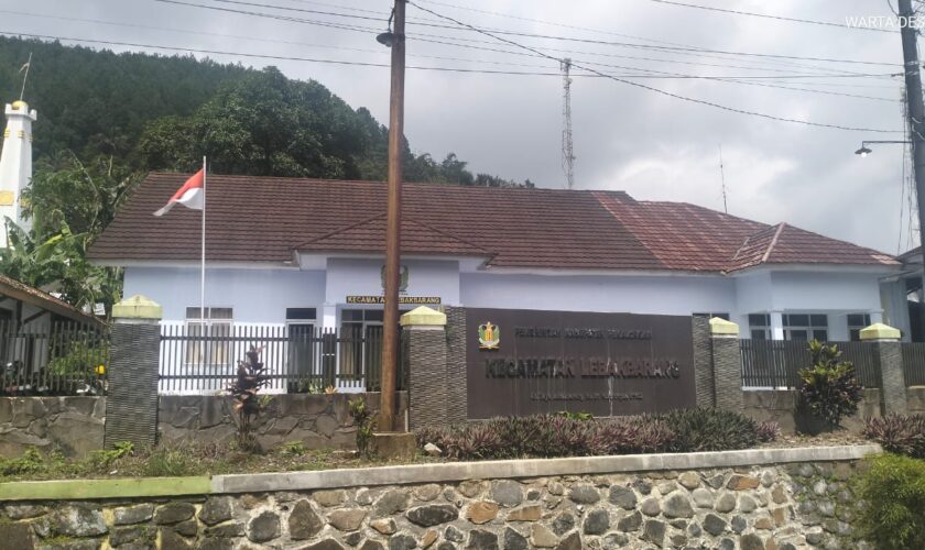 kecamatan lebakb arang